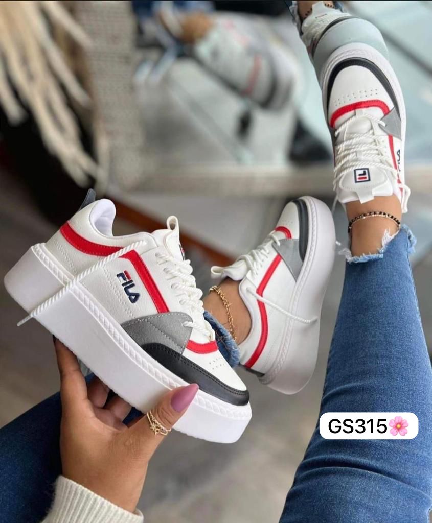 Chaussures de tennis Fila pour femmes